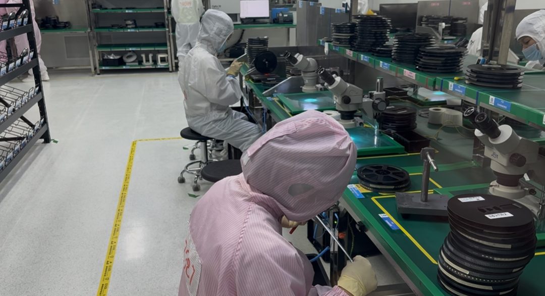 MÁS DE MIL MILLONES DE FUENTES DE LUZ LED PARA EL MUNDO